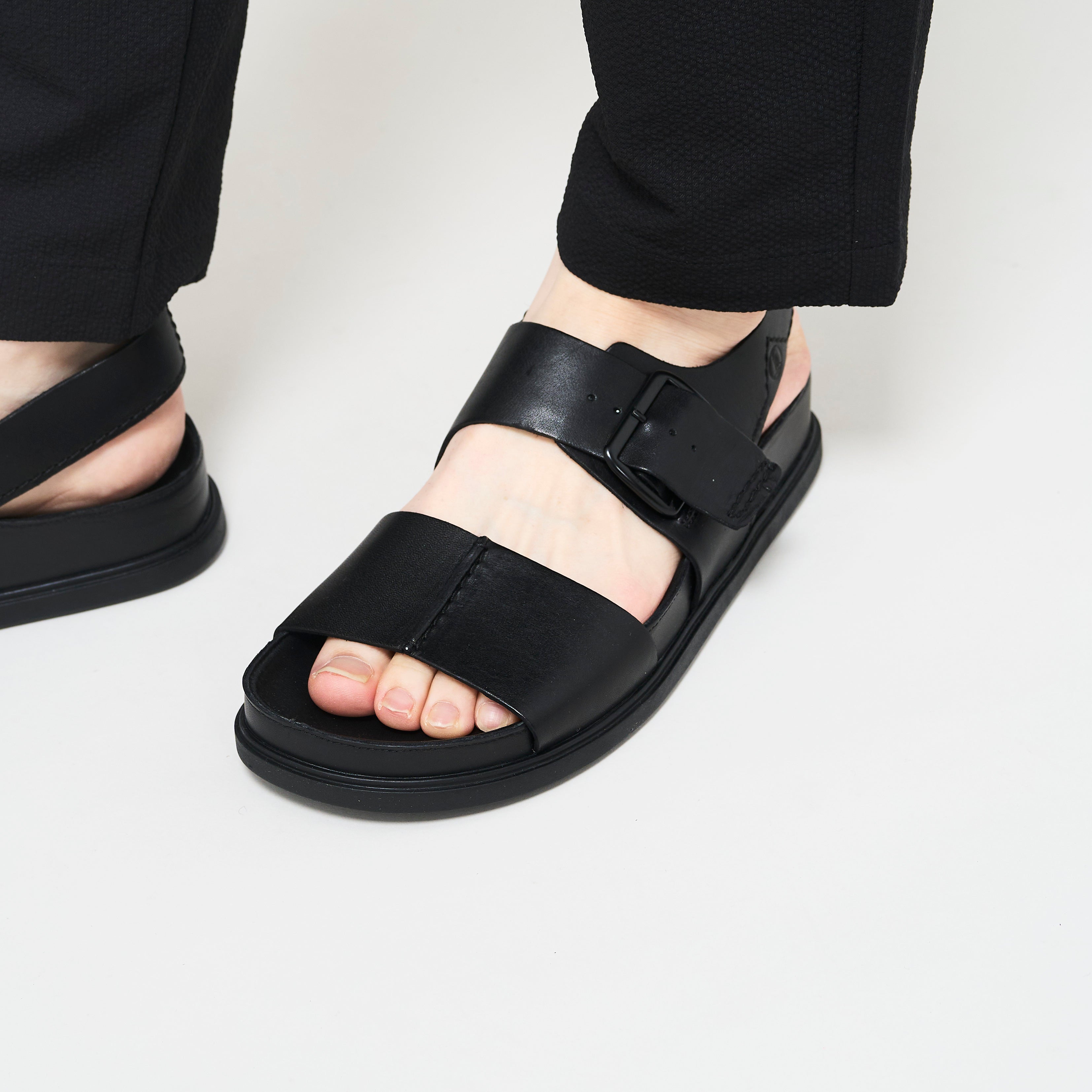 Torford Strap / トーフォードストラップ (ブラックレザー)