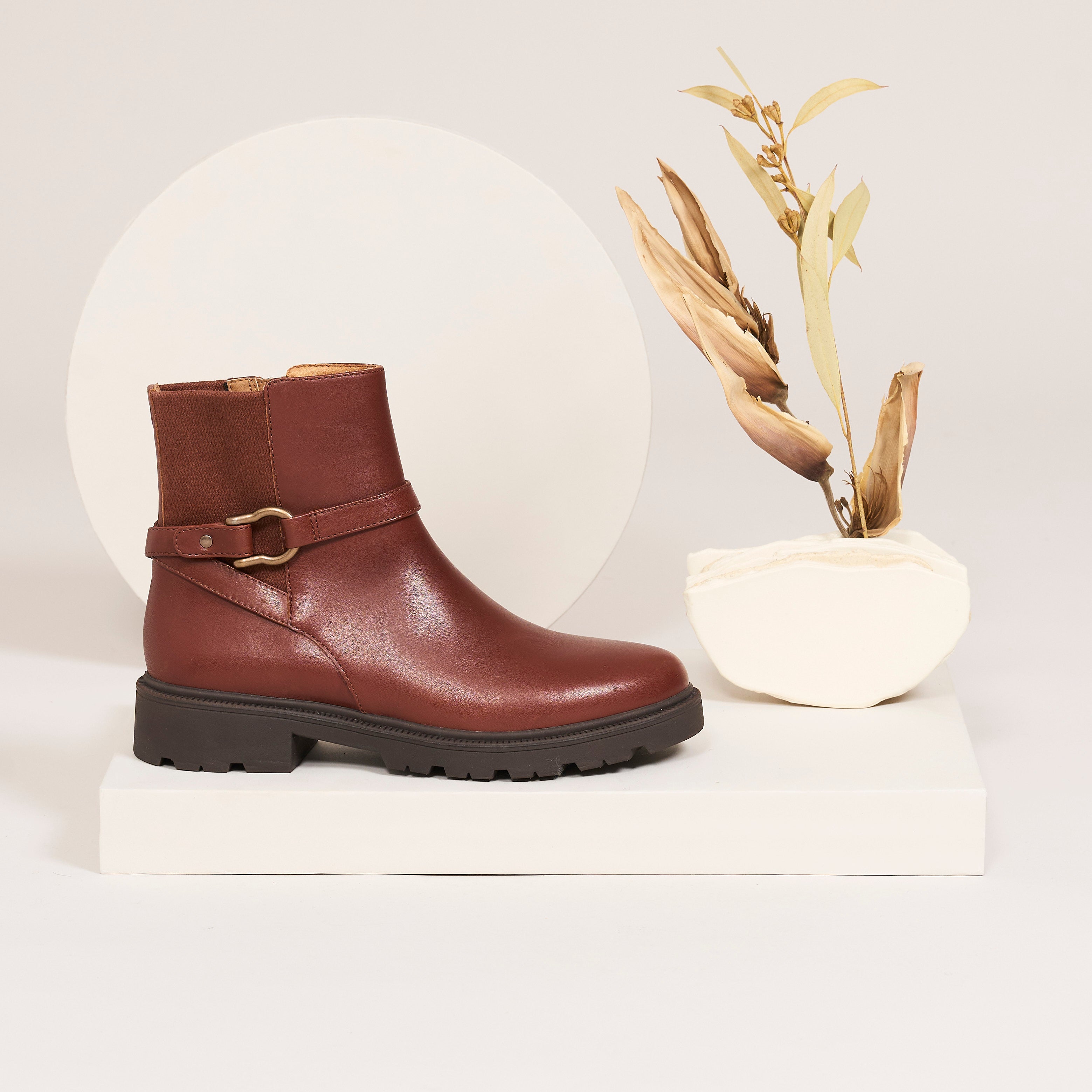 Code L Bay / コードエルベイ(ブリティッシュタンレザー)
