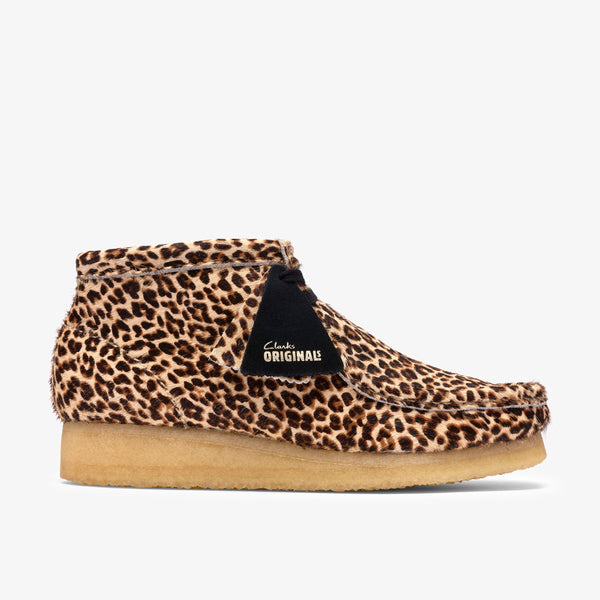 クラークス Clarks Wallabee Boot. / レディース ワラビーブーツ （レオパードプリント）の1枚目
