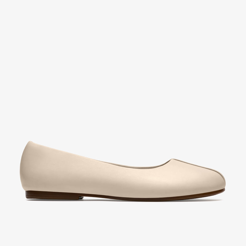 クラークス Clarks Livia Lily / リビアリリー （クリームレザー）の1枚目