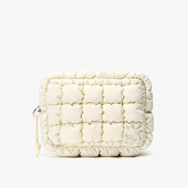 Quilt Wash Bag / キルト ウォッシュバッグ（クリーム）の1枚目