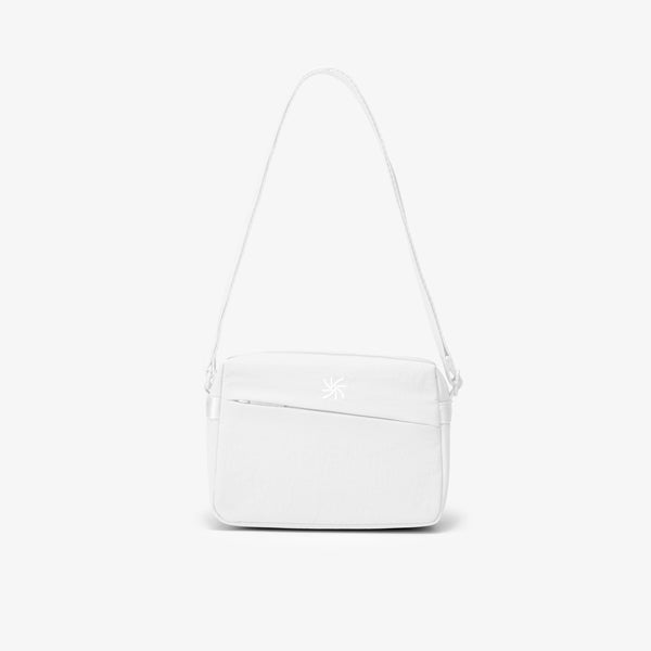 CL Crossbody / CL クロスボディバッグ（ブライトホワイト）の1枚目